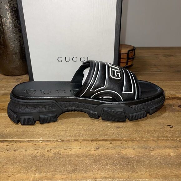 Gucci Aguru Trek Slides - Picture 9 of 12